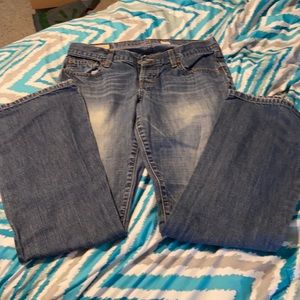 Size 4, Abercrombie & Finch Jeans, Don’t have zipper (button all the way up)